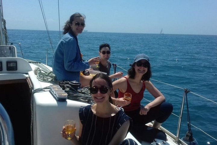 Day on a Sailing Boat in Procida