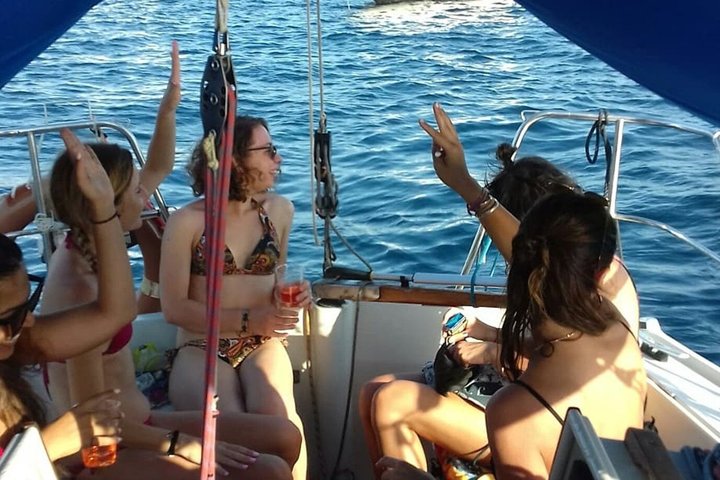 Day on a Sailing Boat in Procida