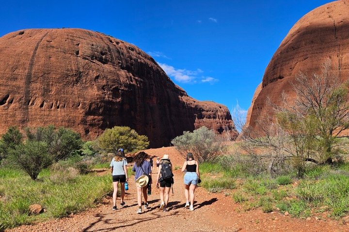 Uluru, Kata Tjuta and Kings Canyon Camping Safari from Alice Springs