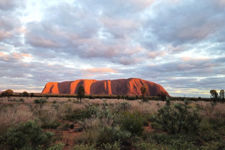 Uluru, Kata Tjuta and Kings Canyon Camping Safari from Alice Springs