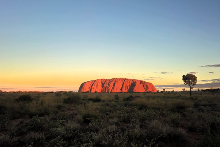 Uluru Tour with Kata Tjuta and Kings Canyon from Alice Springs