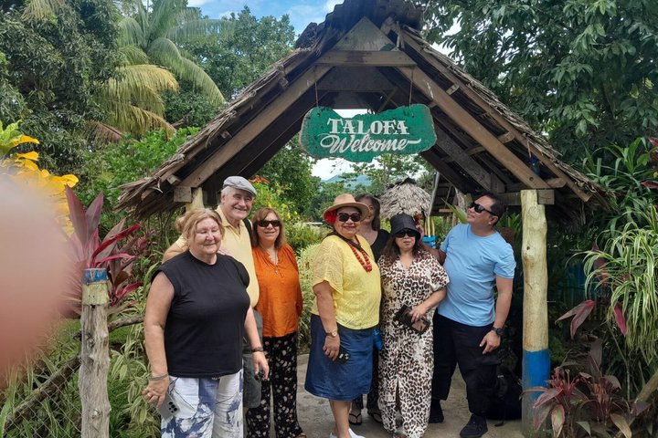 Southeast Side of Upolu Full-Day Island Tour of Samoa