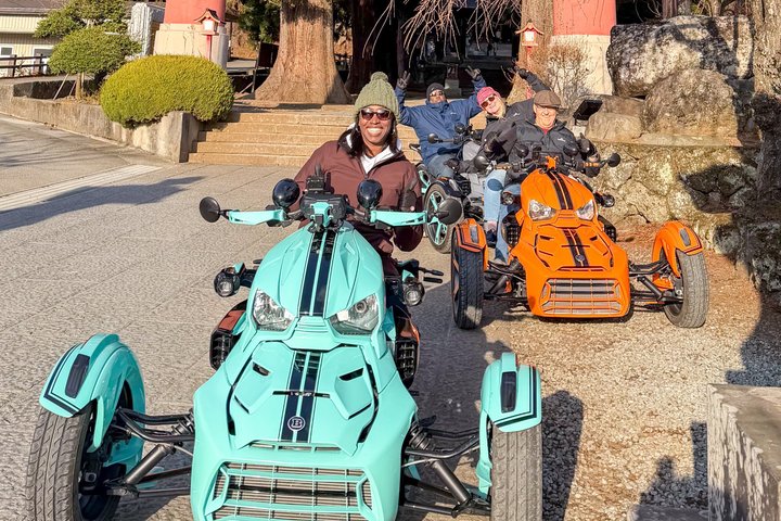 2 Hour Guided Mt Fuji Scenic Trike Tour in Lake Kawaguchiko