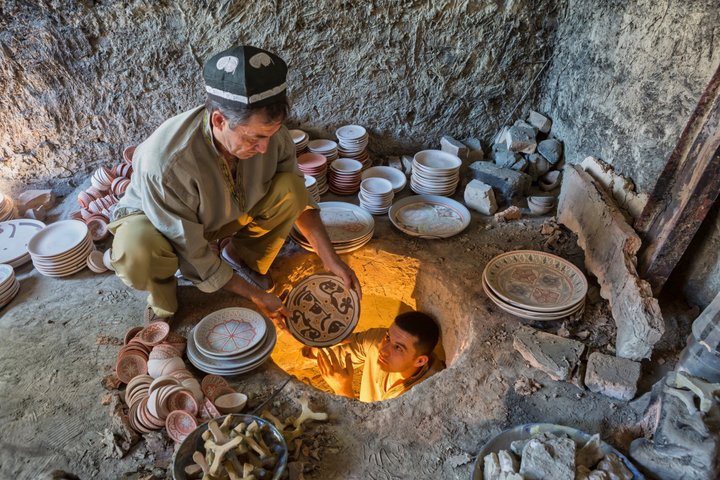 Private Bukhara-Samarkand Transfer via Gijduvan Museum of Ceramic