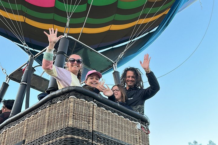 Balloon Flight + Natural Cave Breakfast + Pyramids + Pickup