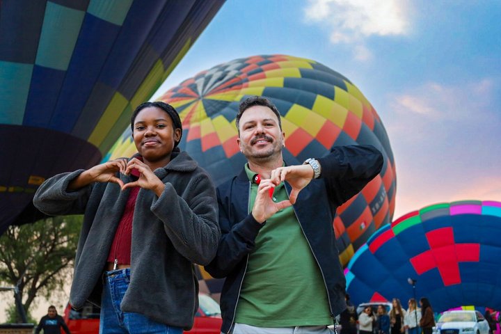Balloon Flight + Natural Cave Breakfast + Pyramids + Pickup