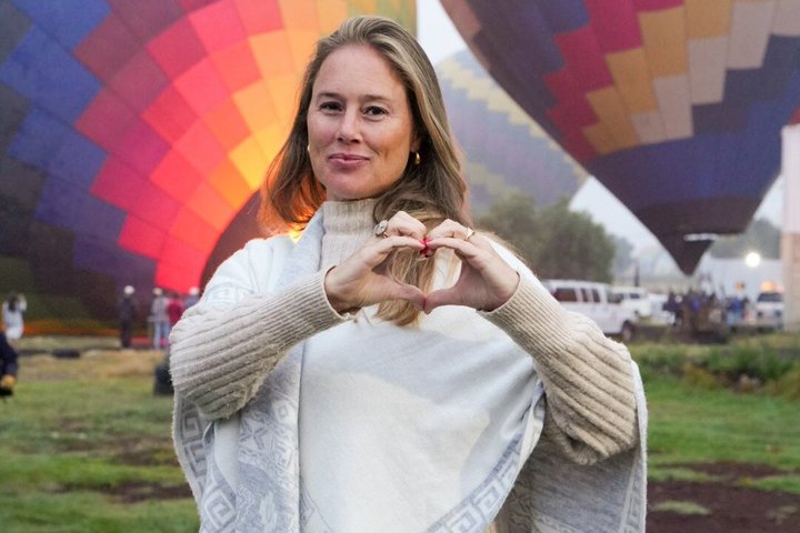 Balloon Flight + Natural Cave Breakfast + Pyramids + Pickup