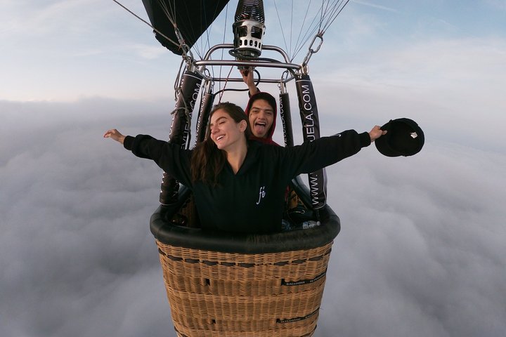Balloon Flight + Natural Cave Breakfast + Pyramids + Pickup