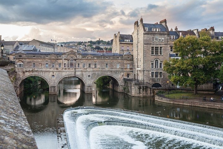 Scenic Cruise to Pulteney Weir aboard a Historic Royal Boat