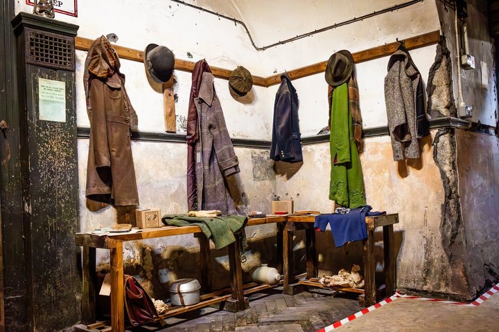 Air Raid Shelter + St. Nicholas Market Walking Tour