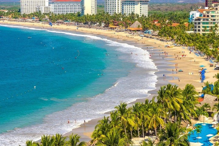 Private Transfer to Ixtapa Airport (ZIH)