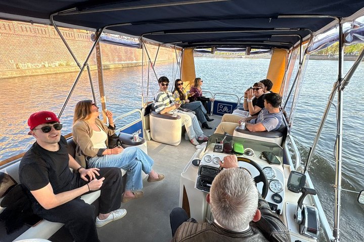 Wroclaw: Premium Catamaran Cruise at BARBARKA Riverside Bar