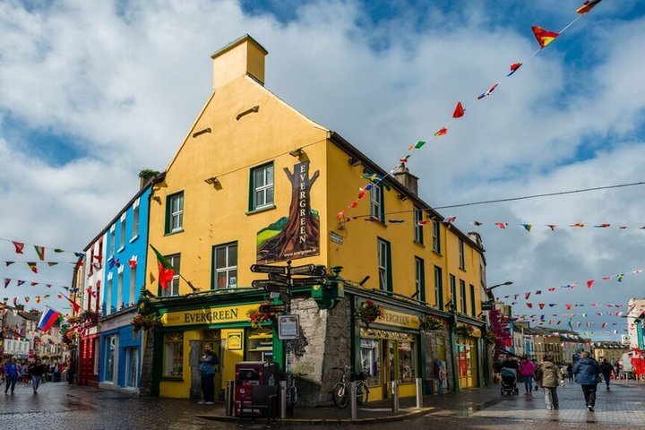 Dublin to Cliffs of Moher, Burren, Wild Atlantic Way, Galway Tour