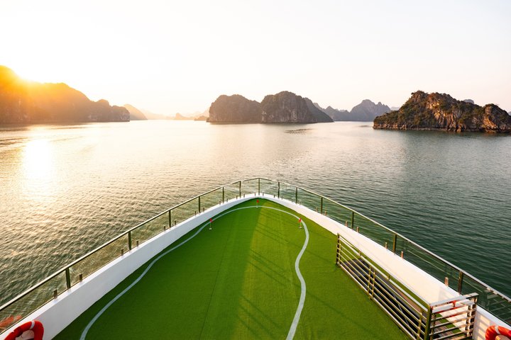 Hera Luxury Cruise - The Most Luxurious Day Tour In Halong Bay