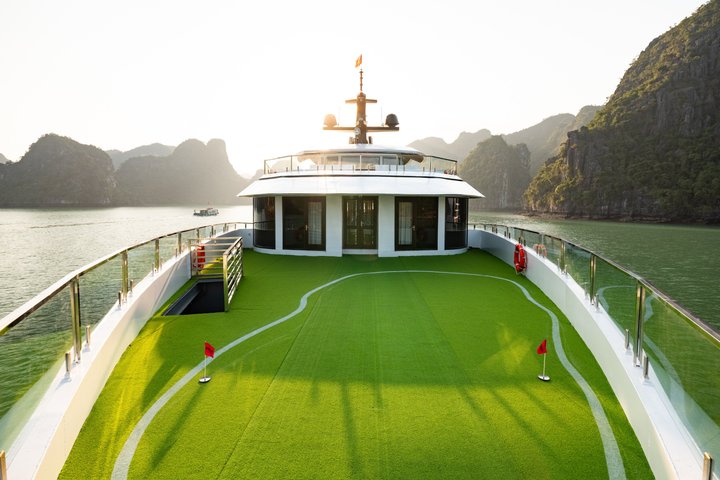 Hera Luxury Cruise - The Most Luxurious Day Tour In Halong Bay