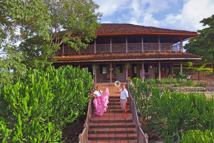Safari Palo verde river cruise, sugarcane liquor & cultural tour