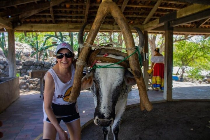 Safari Palo verde river cruise, sugarcane liquor & cultural tour