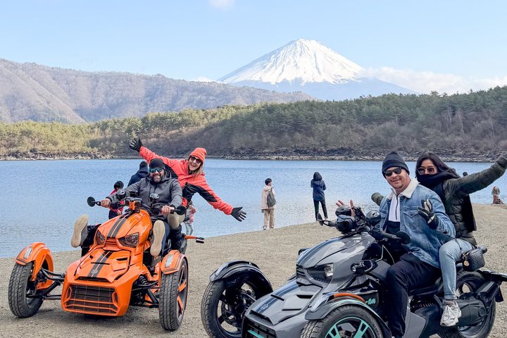 2 Hour Guided Mt Fuji Scenic Trike Tour in Lake Kawaguchiko