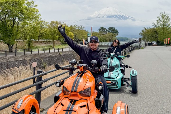 2 Hour Guided Mt Fuji Scenic Trike Tour in Lake Kawaguchiko