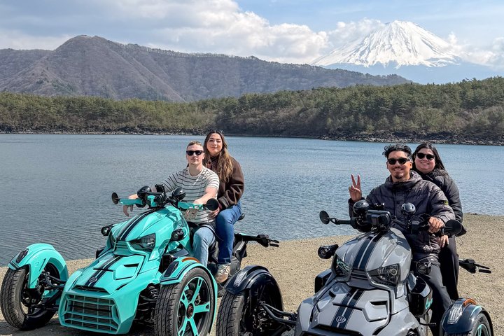 2 Hour Guided Mt Fuji Scenic Trike Tour in Lake Kawaguchiko
