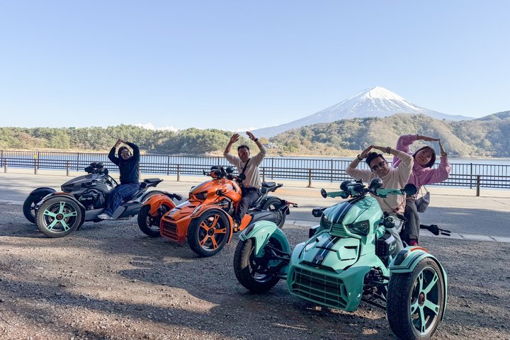 2 Hour Guided Mt Fuji Scenic Trike Tour in Lake Kawaguchiko