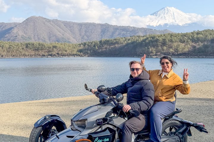 2 Hour Guided Mt Fuji Scenic Trike Tour in Lake Kawaguchiko