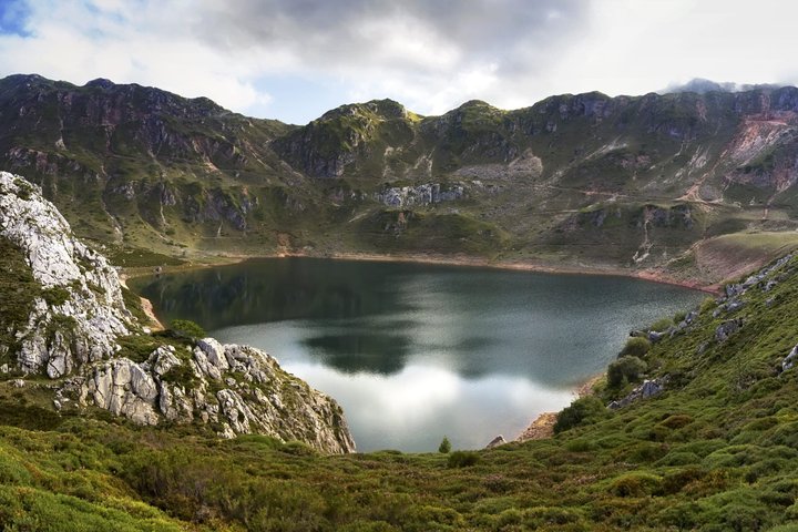 Gijón and Oviedo: Excursion to Lakes of Somiedo and Path of the Bear