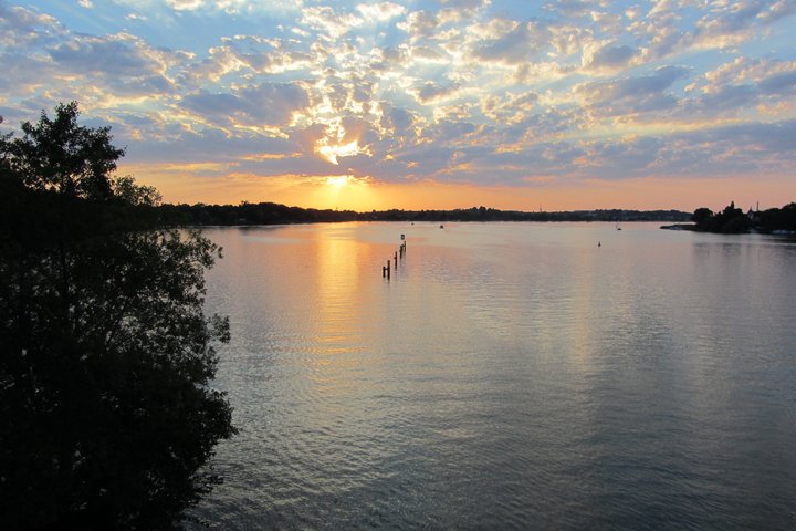 Potsdam Wannsee explore boat 1 to 8 persons License free