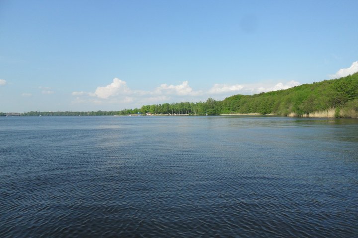 Potsdam Wannsee explore boat 1 to 8 persons License free
