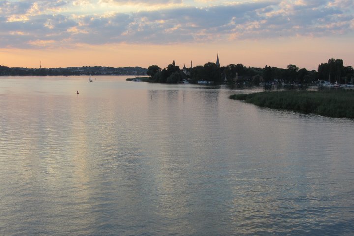 Potsdam Wannsee explore boat 1 to 8 persons License free