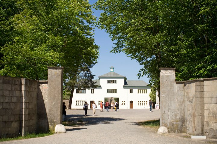 Sachsenhausen Concentration Camp Bus Tour in English from Berlin