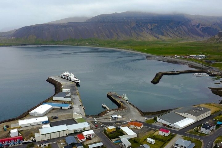 Grundarfjörður: West Iceland Shore Excursion