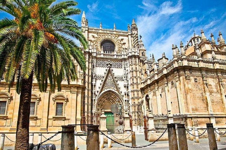 Deluxe Seville Excursion from Cadiz for Cruise Passengers