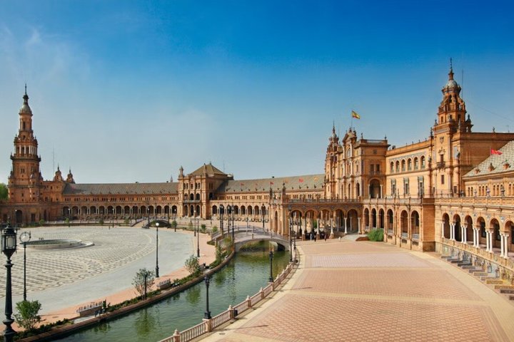 Cruise-Friendly Seville Tour with Leisure Time from Cadiz Port