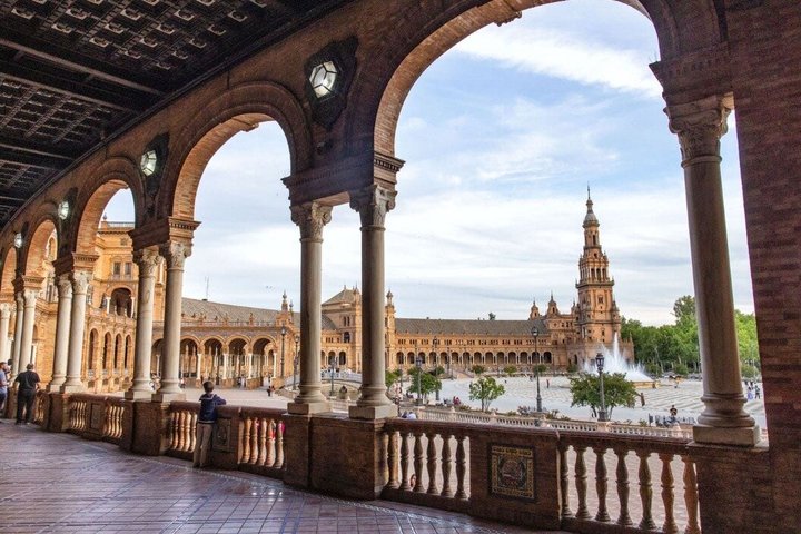 Deluxe Seville Excursion from Cadiz for Cruise Passengers