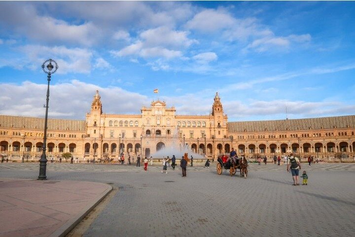 Deluxe Seville Excursion from Cadiz for Cruise Passengers