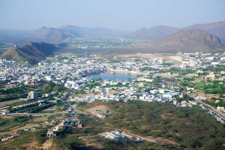 Pushkar City Tour With Camel Safari Lunch and Guide