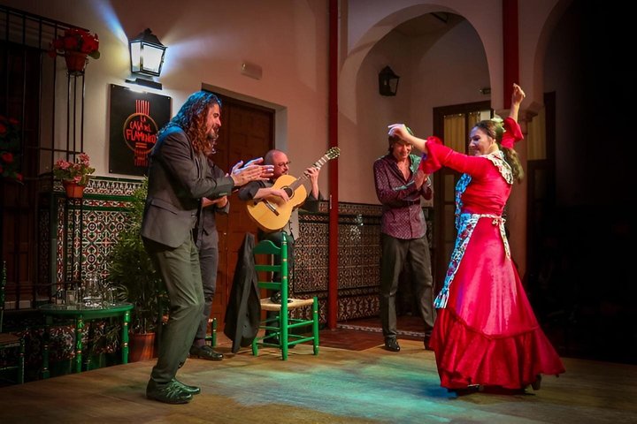 Deluxe Seville Excursion from Cadiz for Cruise Passengers