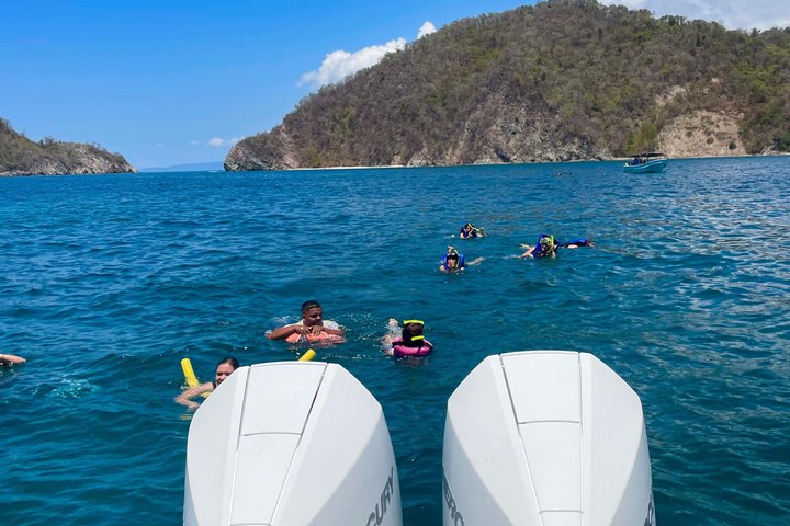 Isla Tortuga Premium: snorkeling, Monkeys & Private Beach Spot