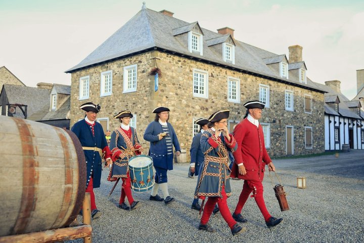 Louisbourg Fortress, Lighthouse & Cliffside Adventure Sydney NS