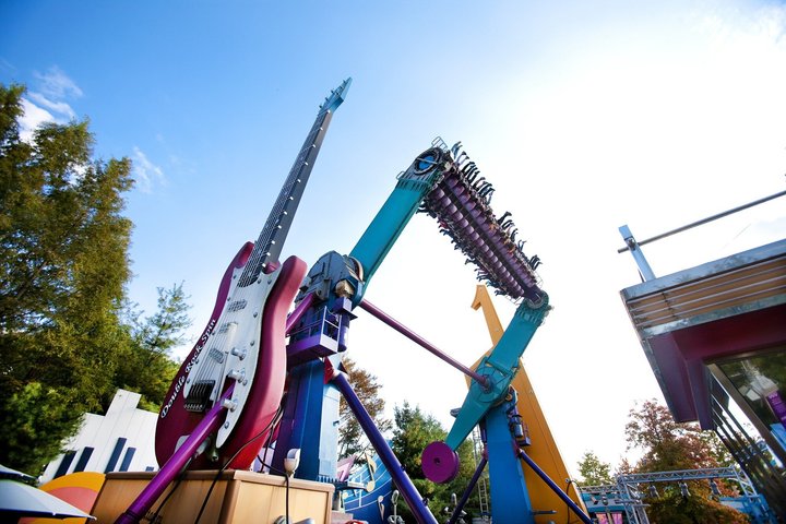 Everland Theme Park Admission Ticket with Transfer from Seoul
