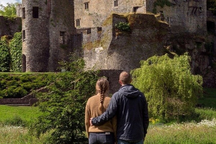 Blarney Castle and Kinsale Tour from Cork