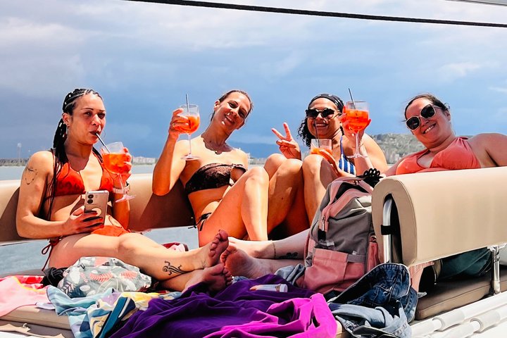 Catamaran tour stops bathing and snorkeling toast with prosecco