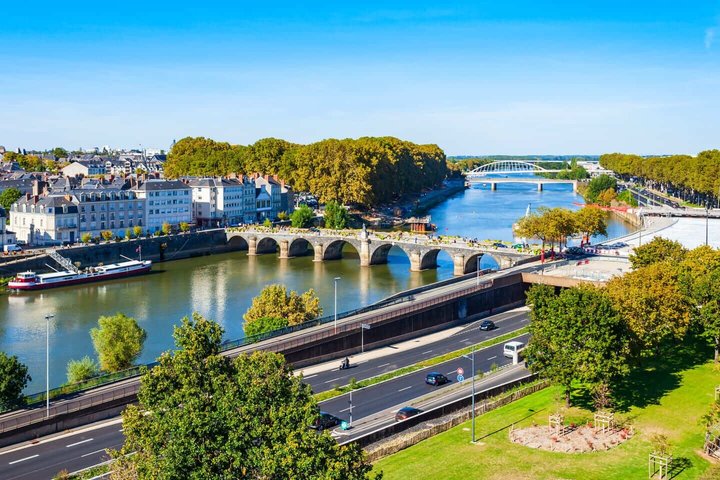 Hello Angers: Private 2 Hour Intro City Walk with Local Guide