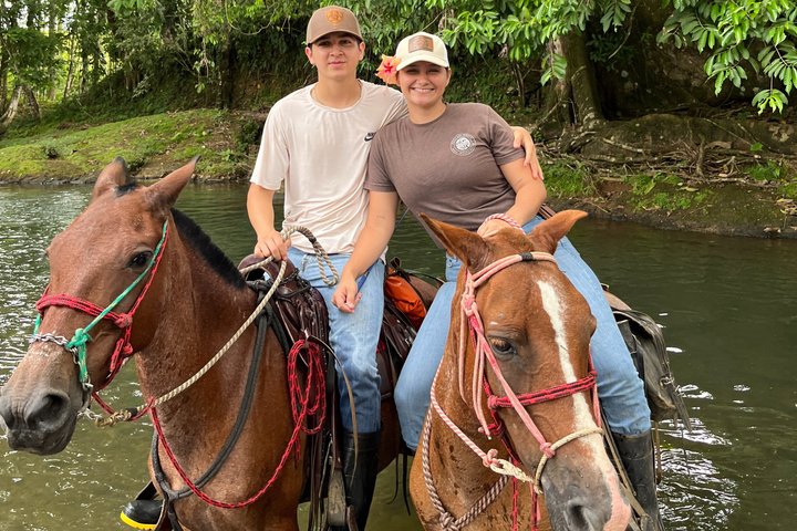 Horseback Riding Adventure in La Fortuna with River Crossings