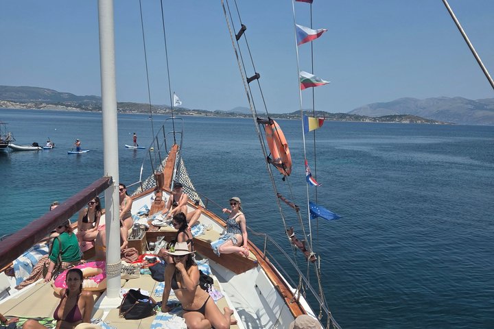 "Dreamy cruise"Daily Cruise from Argostoli harbour with a traditional Greek boat