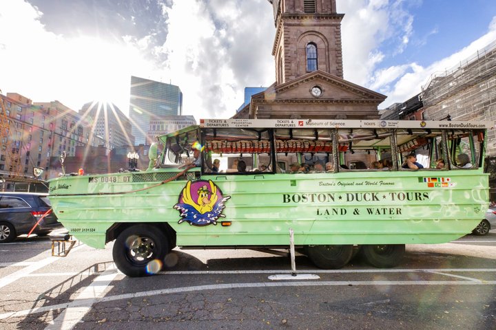 Boston Duck Boat Sightseeing City Tour with Cruise