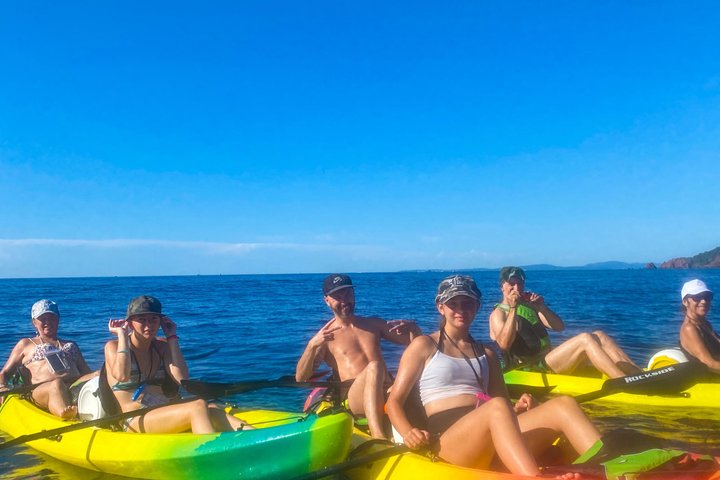 Saint-Raphaël: Kayak & Paddle Rental in the Esterel Calanques