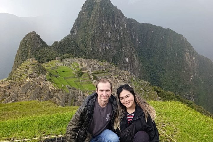 Machu Picchu Shuttle Bus Round-Trip Tickets from Aguas CalienteS