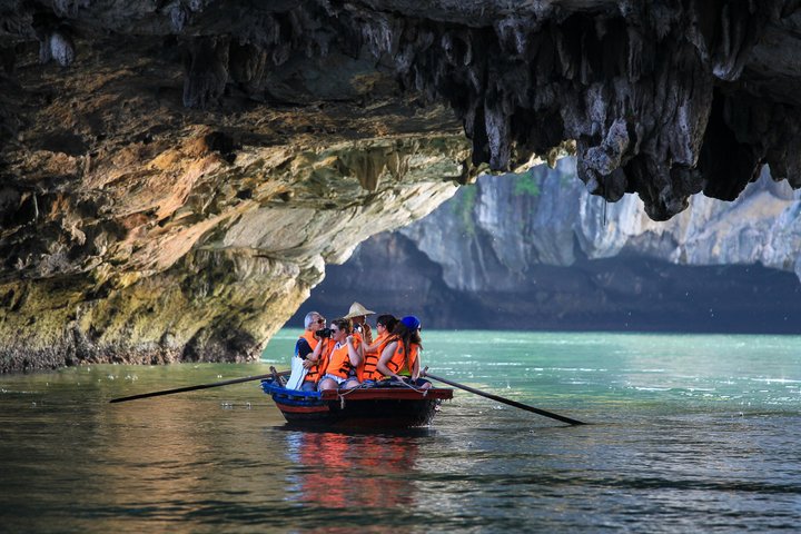 Ha Long Bay Day Cruise Kayaking, Cave, Island, Swimming, Lunch